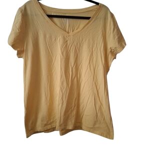 Derek Heart Light Yellow V-Neck Tee